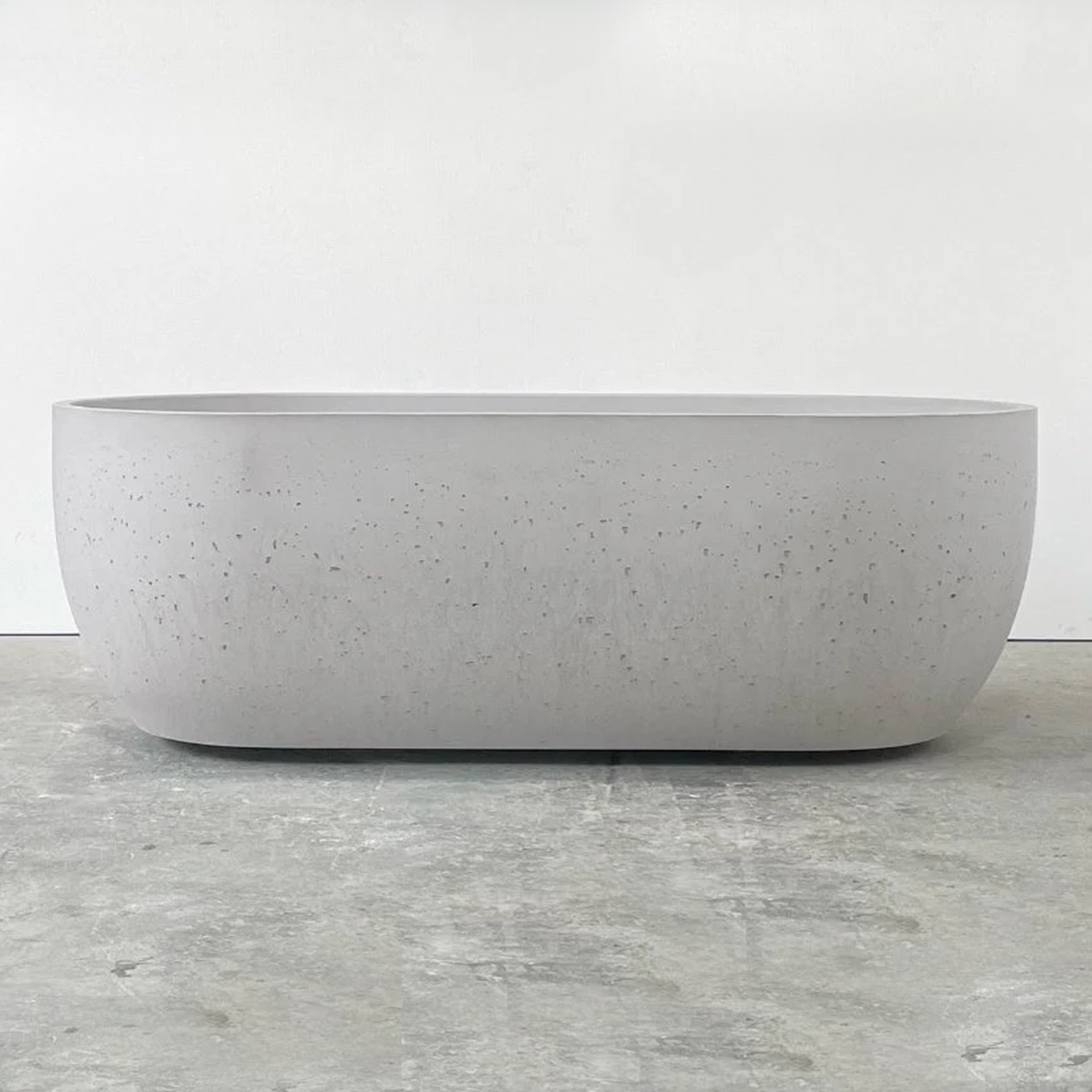 The Luxury Appeal of Concrete Bathtubs in Modern Bathrooms